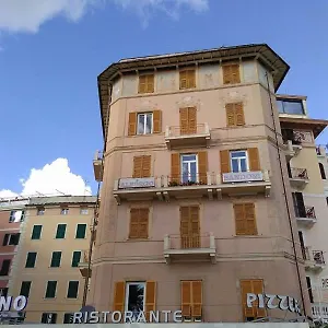 https://albergo-bandoni.hotelitalianriviera.com