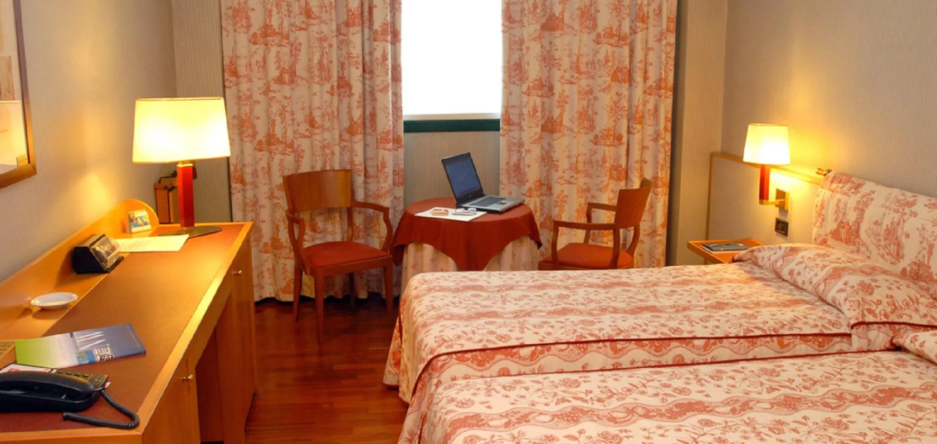 Hotel Della Rotonda Saronno 4*,  Italie